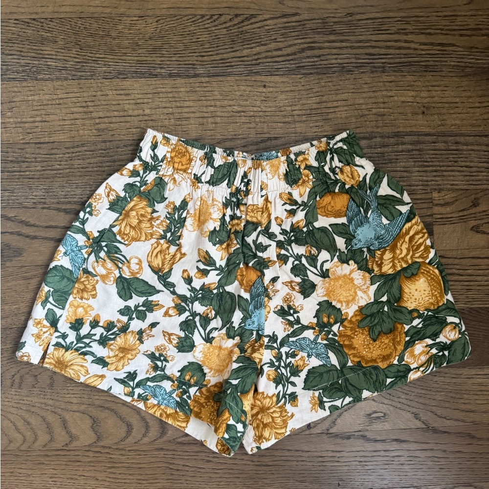 Abercrombie and fitch high rise floral Print Shorts in Yellow and Green
